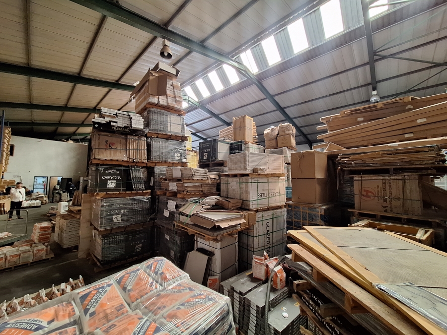 To Let commercial Property for Rent in Killarney Gardens Western Cape